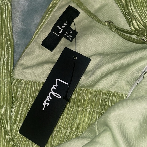 Lulus Melitta Lime Green Plisse Sash Maxi Dress NWT Medium - Picture 10 of 11